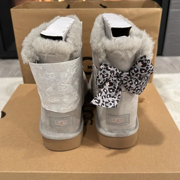 💕SOLD💕NWT Mini Bailey bow leopard Ugg boots - Picture 3 of 7